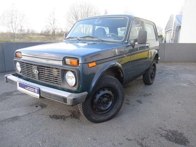 Gebraucht Lada niva 82 PS (60 kW) 2010 Grün SUV