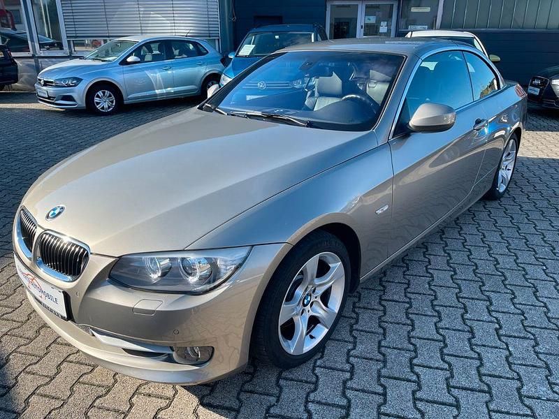 Gebraucht BMW 325 Cabriolet Comfort Edition 218 PS (160 kW) 2010 Braun Cabrio