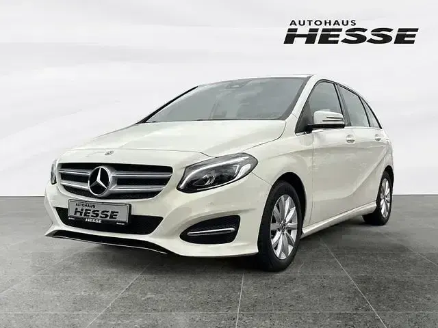 Gebraucht Mercedes B180 Style 122 PS (89 kW) 2018 Weiß Kleinwagen