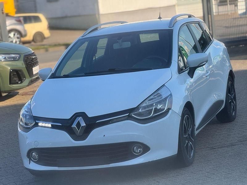 Weiß Gebraucht 2013 Renault Clio GrandTour Expression Kombi | 3.200 € (Teuer) - Bild 1/4