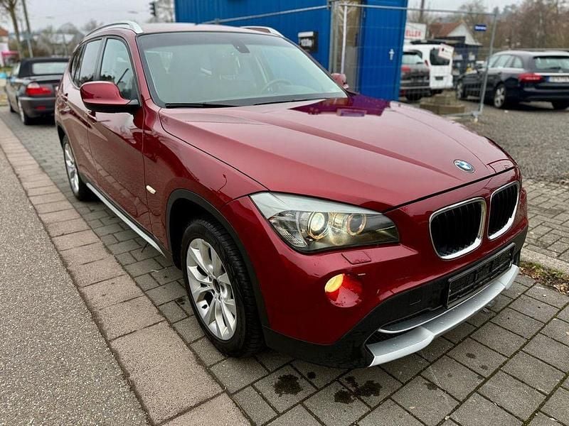 Rot Gebraucht 2010 BMW X1 Sport Line SUV | 7.990 € (Fairer Preis) - Bild 1/4