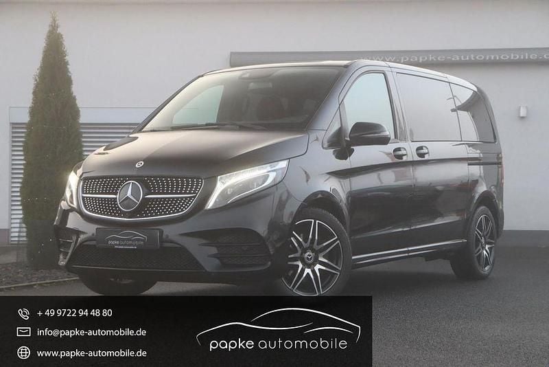 Schwarz Gebraucht 2022 Mercedes V250 AMG line Plus Van / Kleinbus | 35.895 € (Superpreis) - Bild 1/4