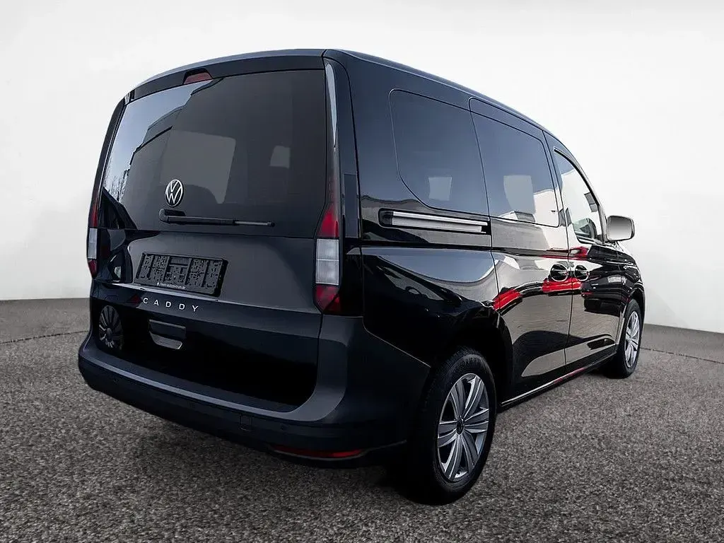 Second-hand VW Caddy Basis 122 CP (89 kW) 2022 Negru Monovolum