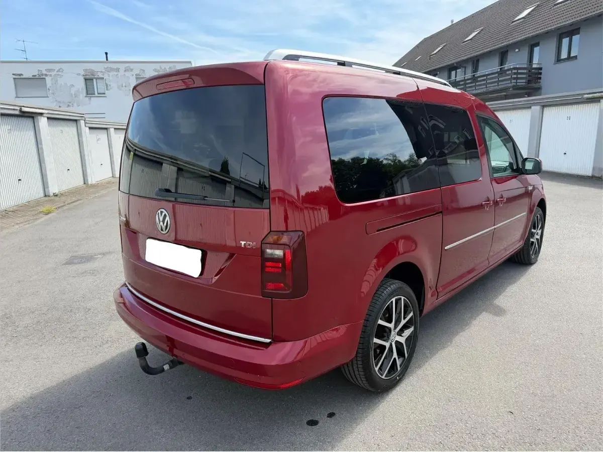 Gebraucht VW Caddy Maxi Highline 150 PS (110 kW) 2017 Rot Van / Kleinbus