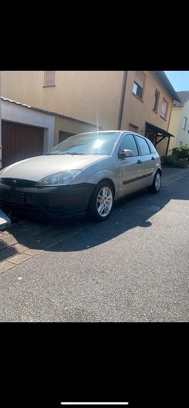 Gebraucht 2002 Ford Focus Kleinwagen | 650 € (Fairer Preis) - Bild 1/4