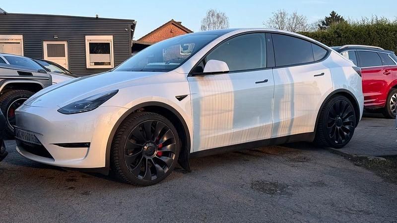 Gebraucht Tesla Model Y Performance 392 kW (534 PS) 2022 Weiß SUV