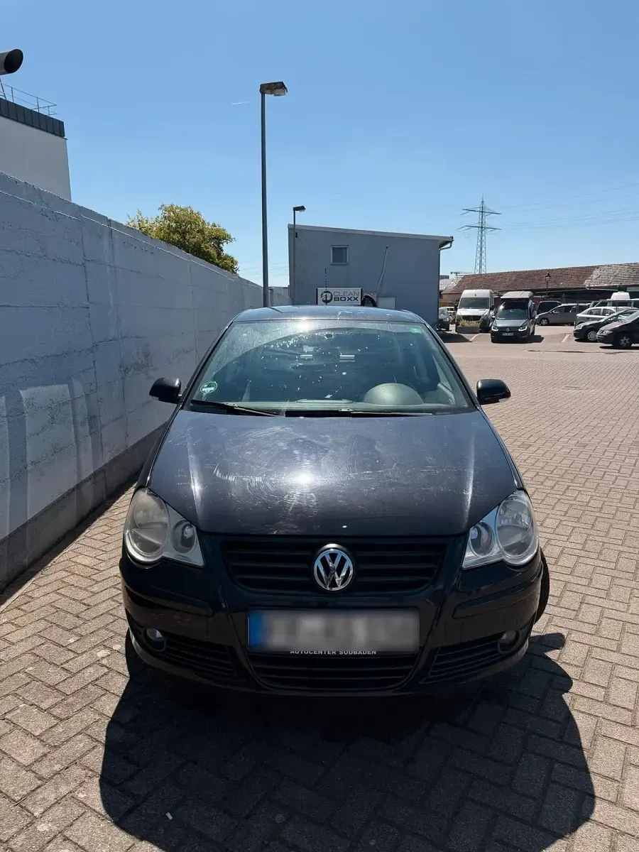 Käytetty VW Polo 80 HP (58 kW) 2007 Musta Viistoperä