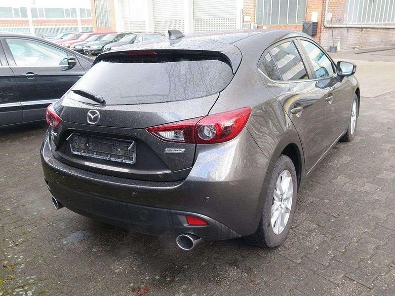 Gebraucht Mazda 3 Center-Line 120 PS (88 kW) 2015 Grau obsidiangrau metallic metallic Limousine