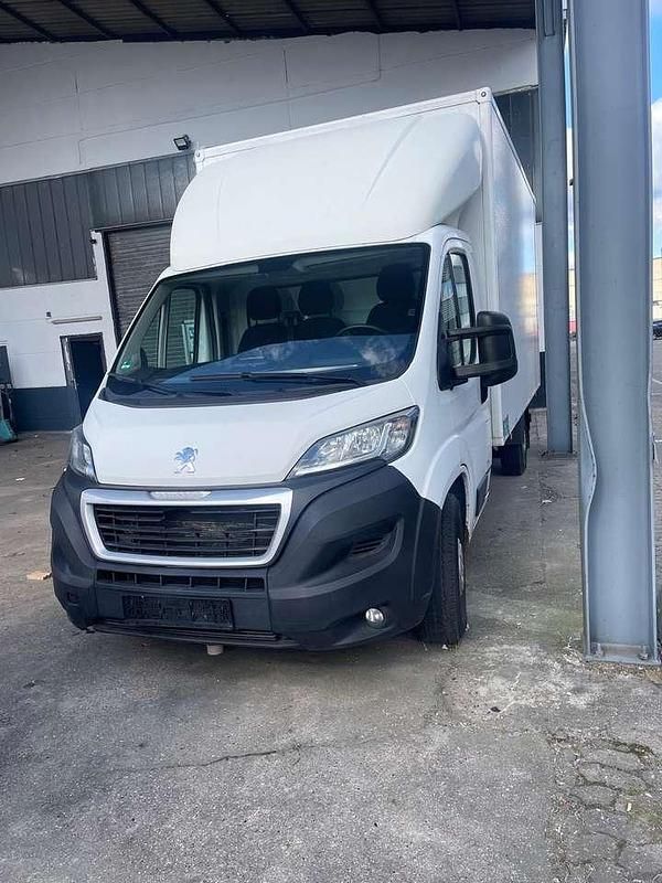 Gebraucht Peugeot Boxer 131 PS (96 kW) 2019 Weiß Van