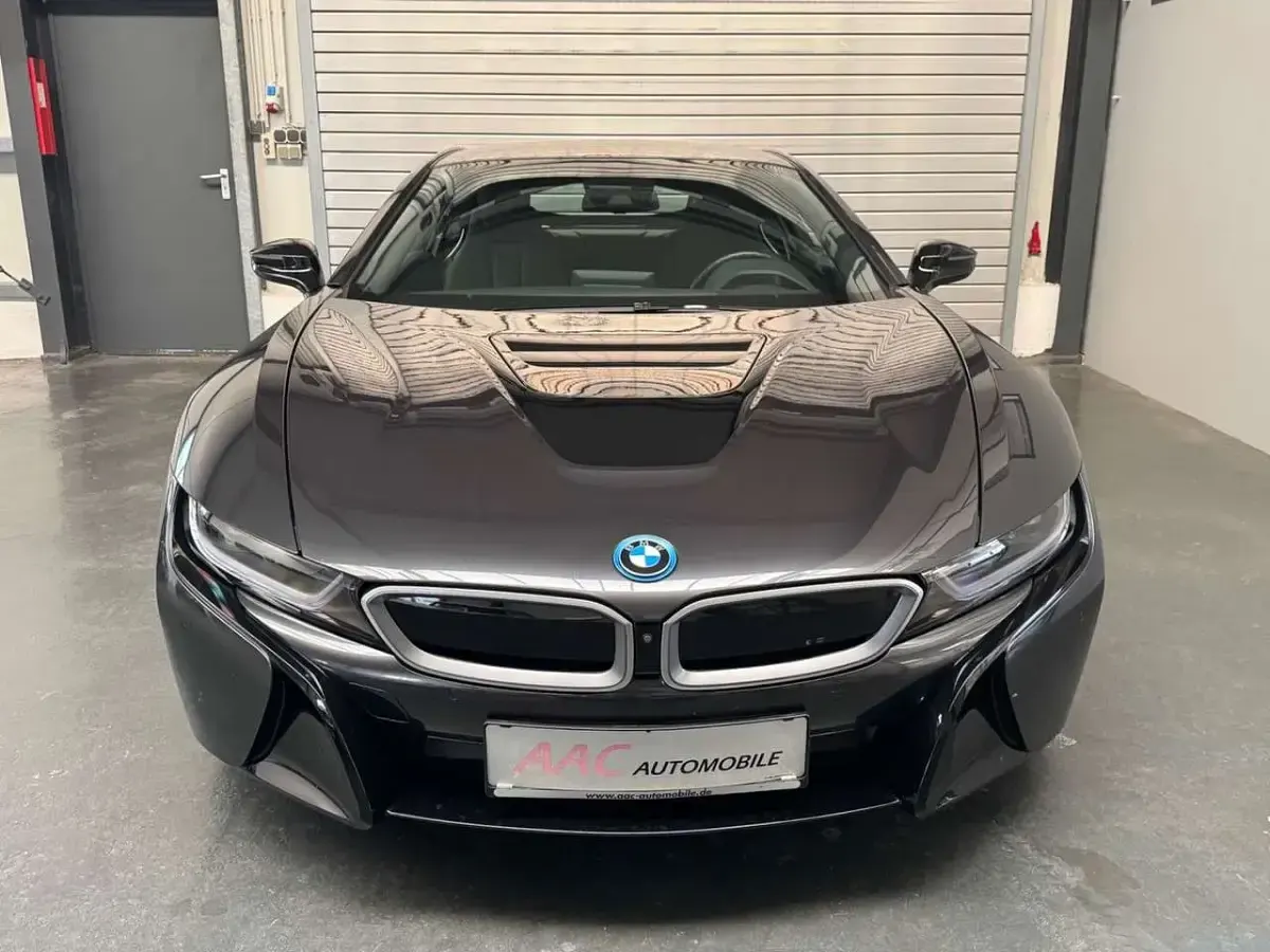 Gebraucht BMW i8 Performance 374 PS (275 kW) 2019 Grau Coupé