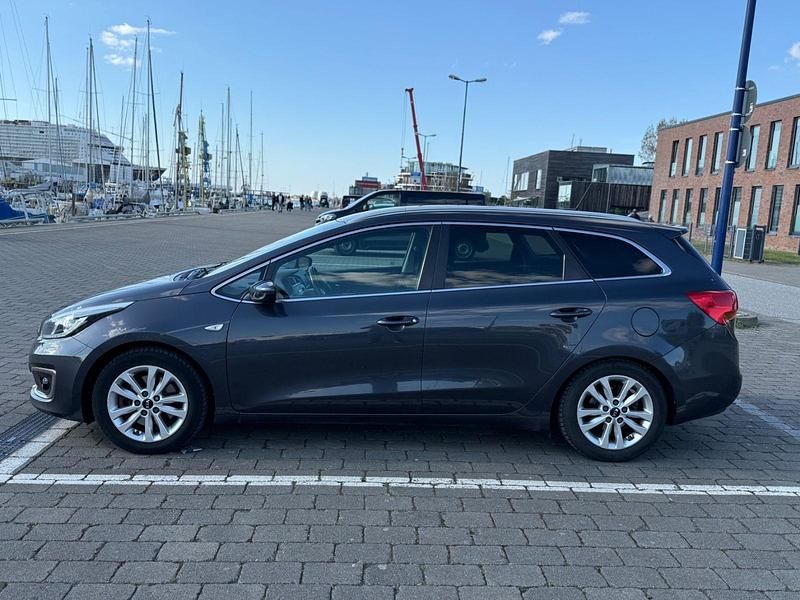 Gebraucht Kia Ceed 163 PS (119 kW) 2016 Grau Kleinwagen