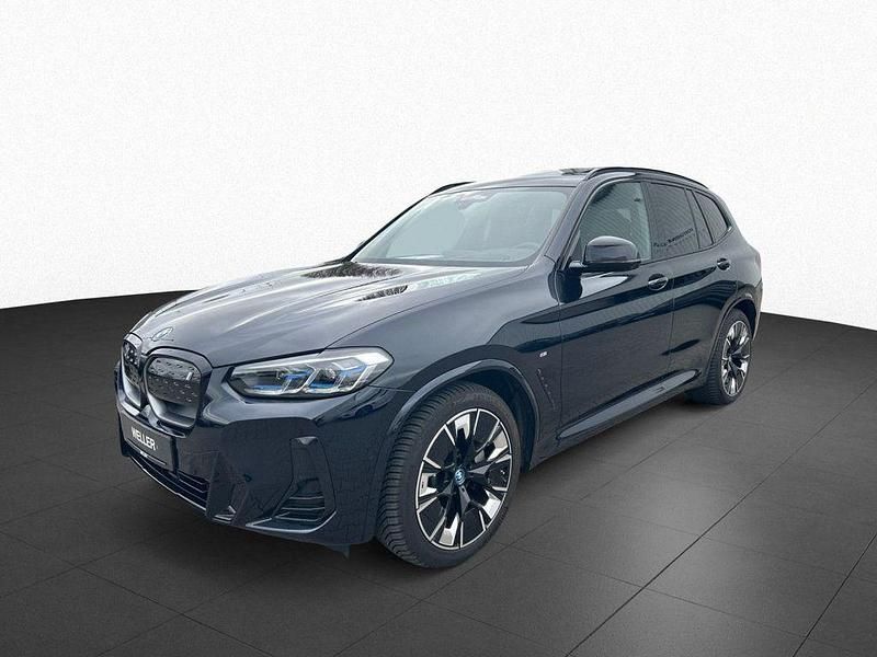 Gebraucht BMW iX3 Shadowline 210 kW (286 PS) 2023 Carbonschwarz (schwarz) SUV