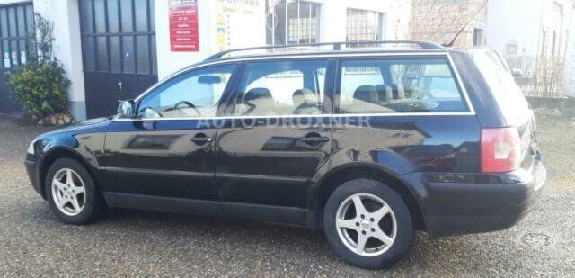 Gebraucht VW Passat Comfortline 131 PS (96 kW) 2004 Schwarz metallic Kombi