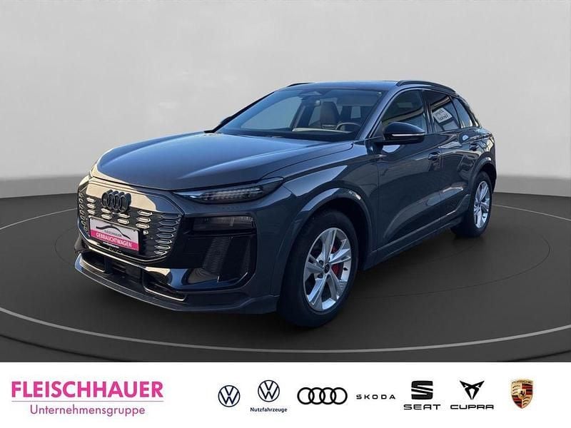Grau Gebraucht 2025 Audi Q6 e-tron Edition .1 SUV | 69.890 € (Etwas zu teuer) - Bild 1/4
