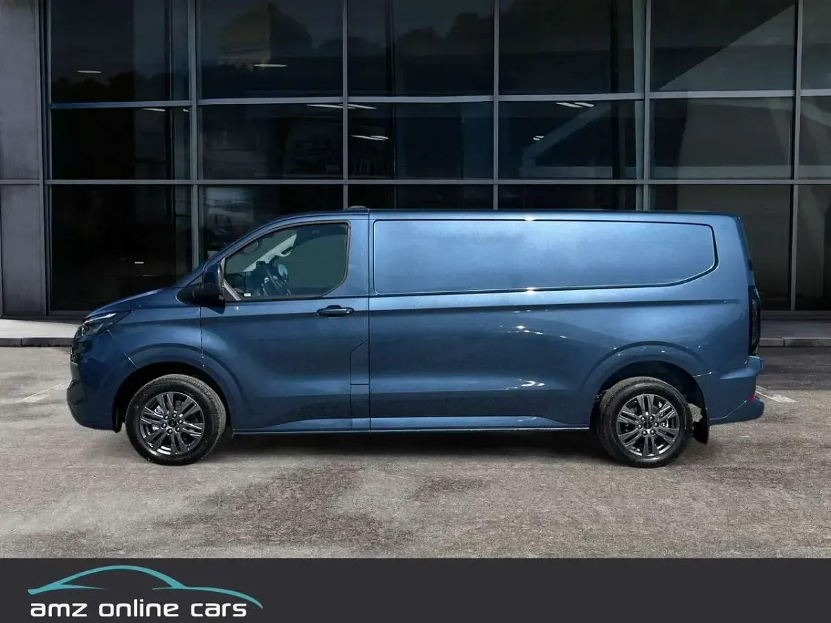 Uusi Ford Transit Custom Limited 170 HP (125 kW) 2026 Sininen Sedan