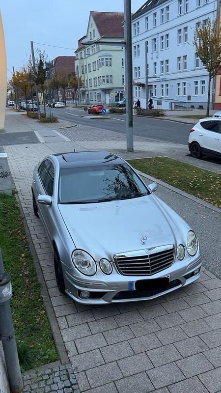 Gebraucht Mercedes E500 306 PS (225 kW) 2004 Limousine