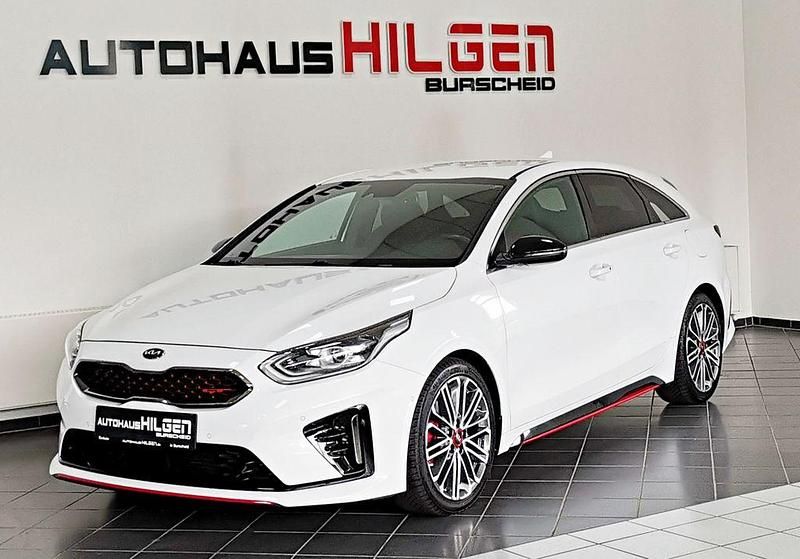 Weiß Gebraucht 2020 Kia ProCeed GT Kleinwagen | 23.950 € (Fairer Preis) - Bild 1/4