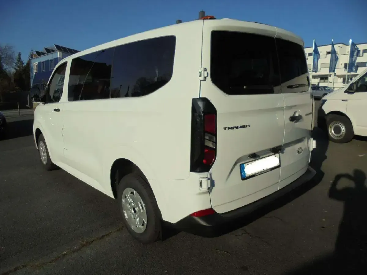 Gebraucht Ford Transit Custom Trend 110 PS (80 kW) 2025 Frostweiß Van