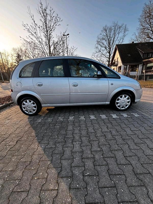 Gebraucht Opel Meriva 2010 Silber Van / Kleinbus