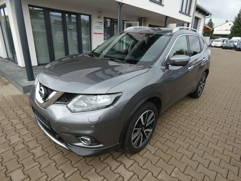 Grau Gebraucht 2016 Nissan X-Trail SUV | 10.990 € (Guter Preis) - Bild 1/4