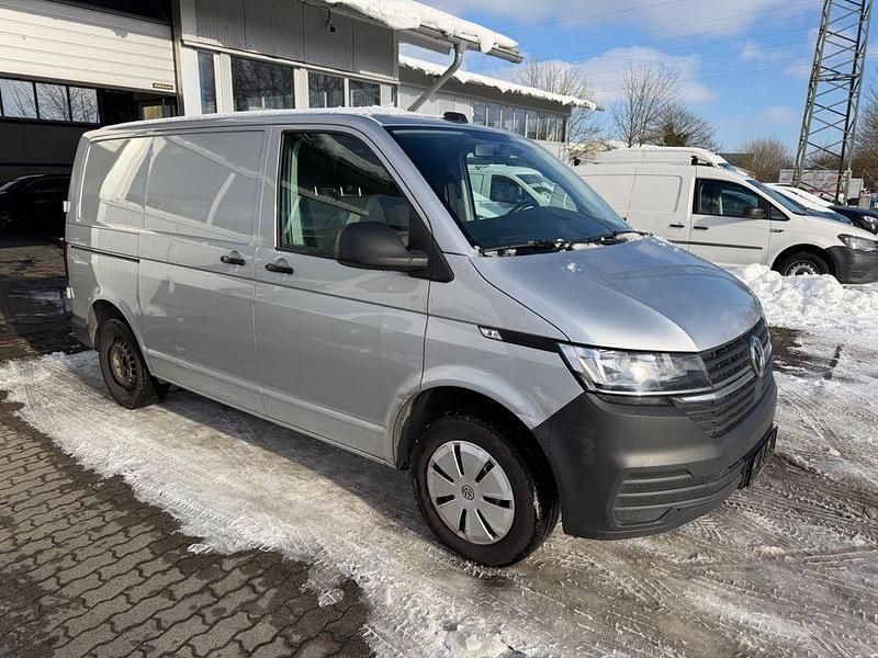 Gebraucht VW Transporter 150 PS (110 kW) 2021 Silber Van