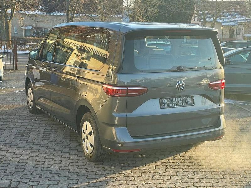 Neu VW Multivan 150 PS (110 kW) 2026 Grau Van