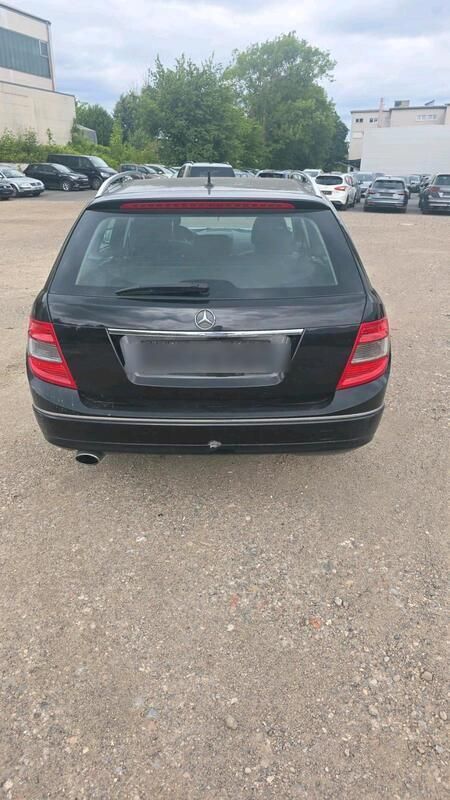 Schwarz Gebraucht 2011 Mercedes C220 Kombi | 4.200 € (Superpreis) - Bild 1/4