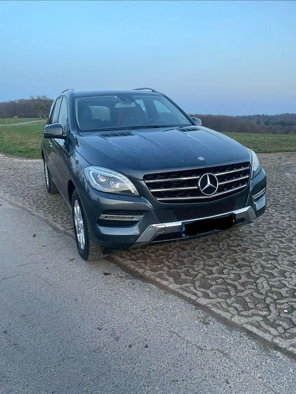 Gebraucht Mercedes ML350 258 PS (189 kW) 2015 Grau SUV