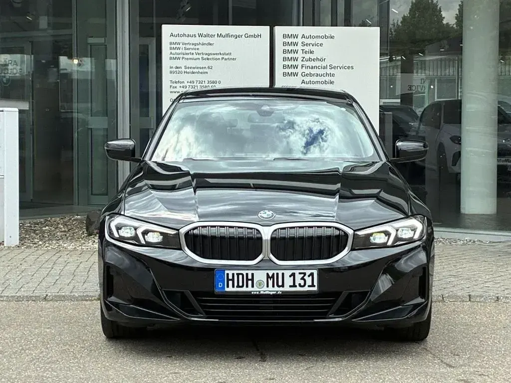 Gebraucht BMW 320 Performance 190 PS (139 kW) 2022 Schwarz Limousine