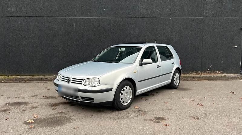 Silber Gebraucht 1999 VW Golf III Kleinwagen | 1.500 € (Guter Preis) - Bild 1/4