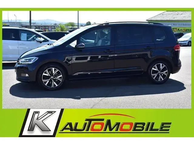 Gebraucht VW Touran Comfortline 150 PS (110 kW) 2024 Schwarz Van / Kleinbus