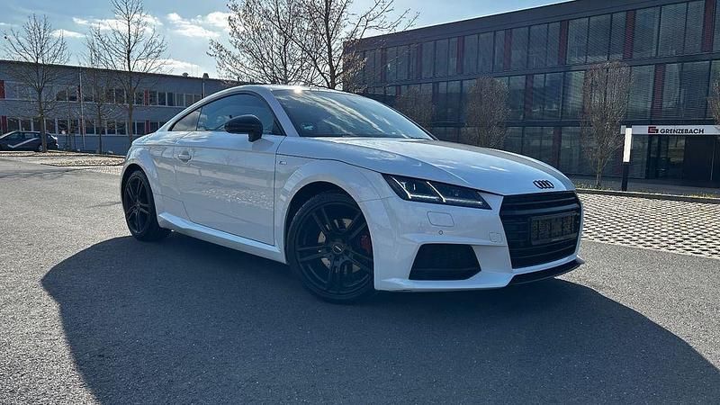 Weiß Gebraucht 2018 Audi TT Ambiente Coupé | 21.099 € (Fairer Preis) - Bild 1/4