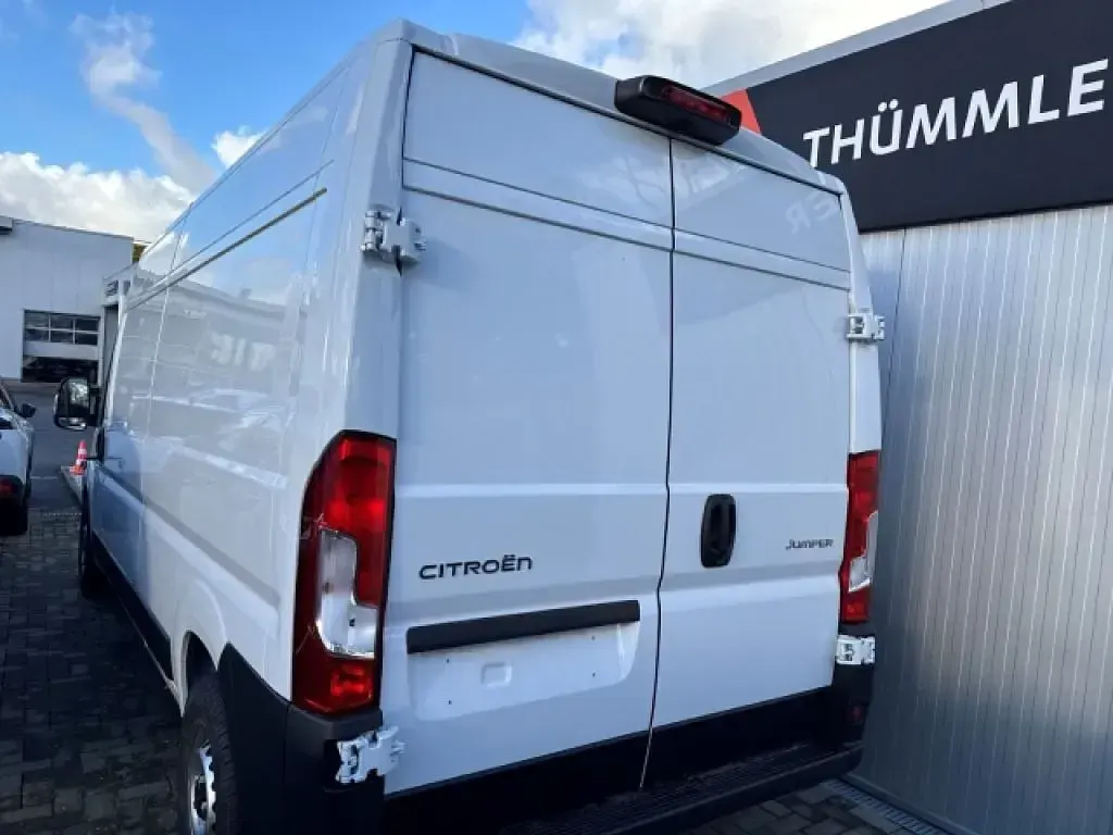 Gebraucht Citroën Jumper 140 PS (102 kW) 2025 Eisweiß Van / Kleinbus
