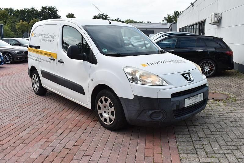 Lack weiss banquise/deckende l Gebraucht 2011 Peugeot Partner Comfort Van / Kleinbus | 4.500 € (Fairer Preis) - Bild 1/3