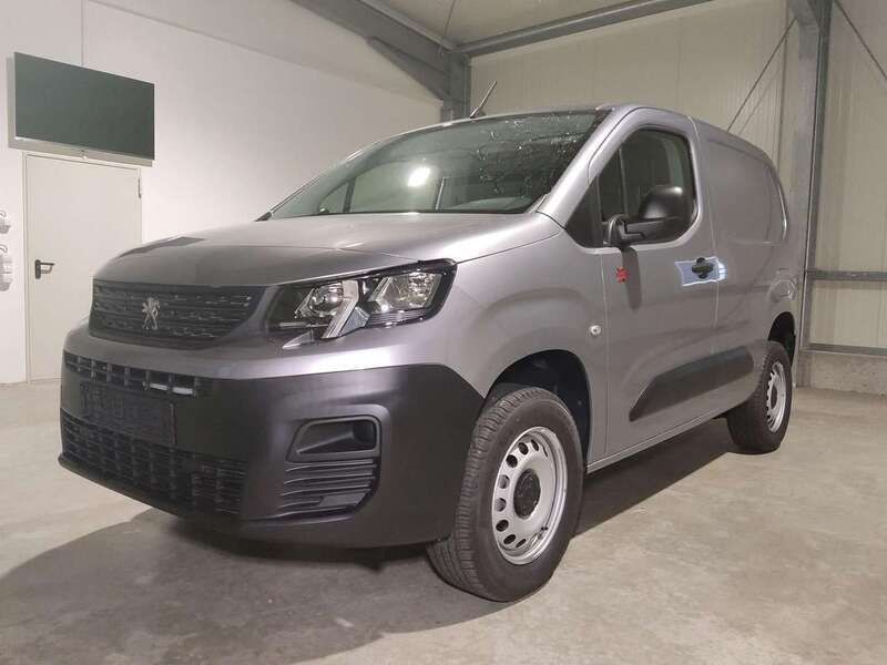 Grau artense metallic Neu 2025 Peugeot Partner Van / Kleinbus | 30.690 € (Teuer) - Bild 1/4