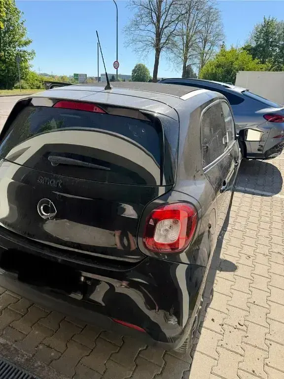 Second-hand Smart ForFour Brabus 90 CP (66 kW) 2018 Negru Hatchback