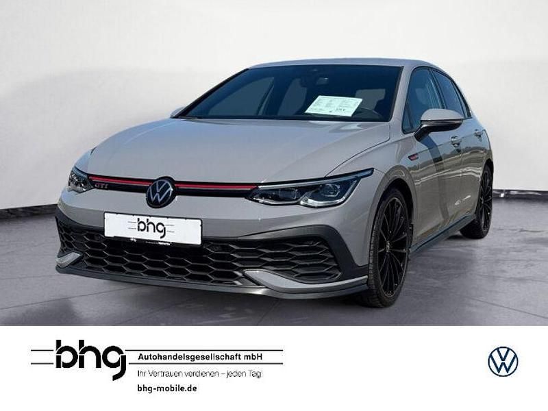 Mondsteingrau Gebraucht 2022 VW Golf VIII GTI Clubsport Limousine | 31.820 € (Fairer Preis) - Bild 1/4