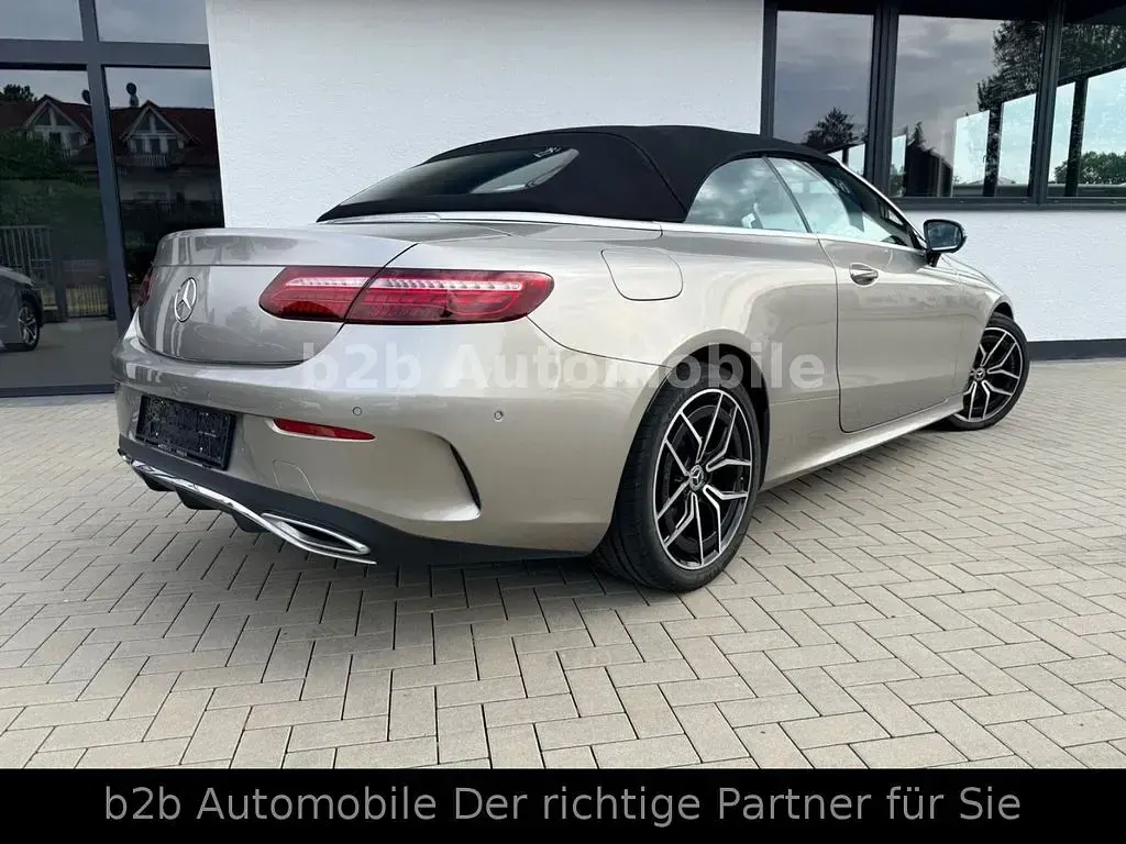 Gebraucht Mercedes E400 AMG 330 PS (242 kW) 2020 Grau Cabrio