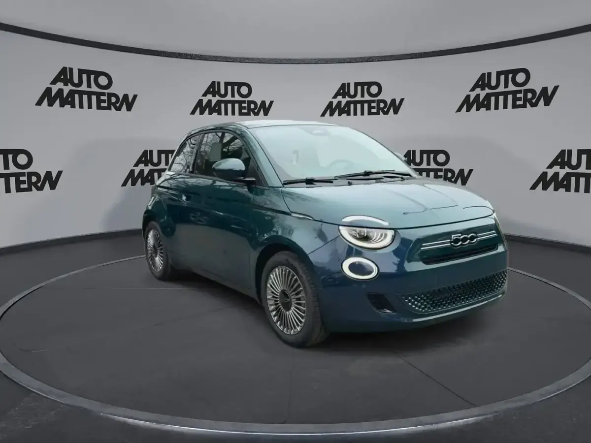 Neu Fiat 500 48 PS (35 kW) 2026 Grün Limousine
