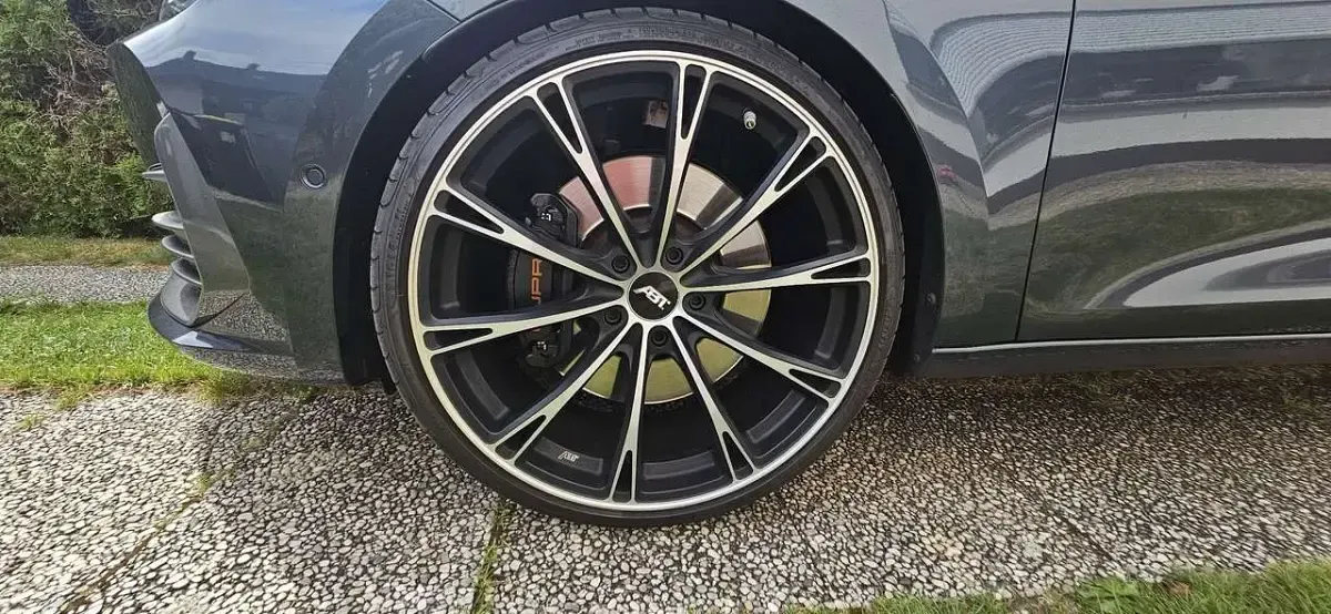 Używany Cupra Leon VZ 370 KM (272 kW) 2021 Szary Kombi