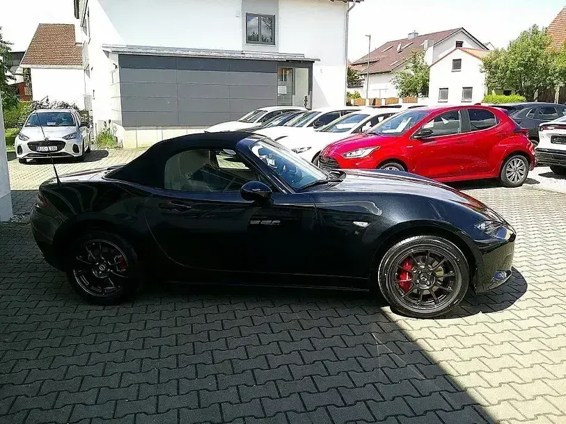 Gebraucht Mazda MX5 Homura-Line 132 PS (97 kW) 2025 Jet black Cabrio