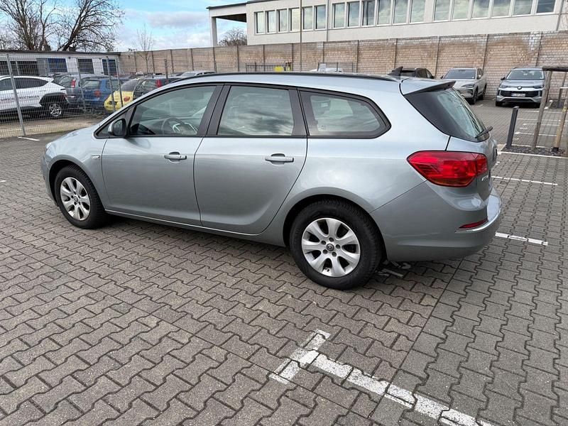 Gebraucht Opel Astra Style 110 PS (80 kW) 2015 Silber Kombi