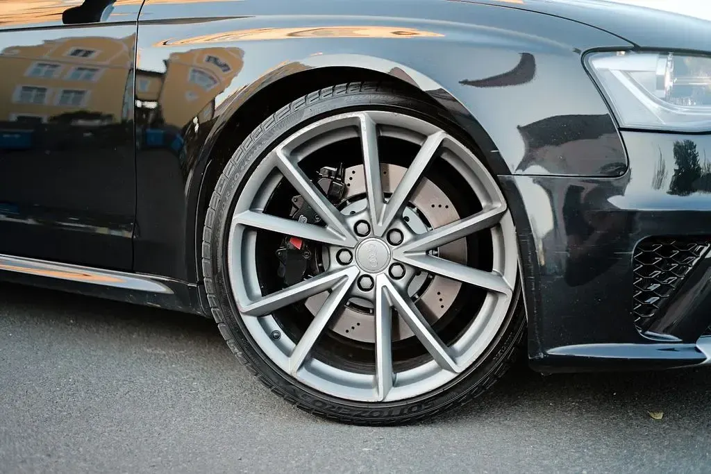 Gebraucht Audi RS4 Sport 450 PS (330 kW) 2013 Phantomschwarz Kombi