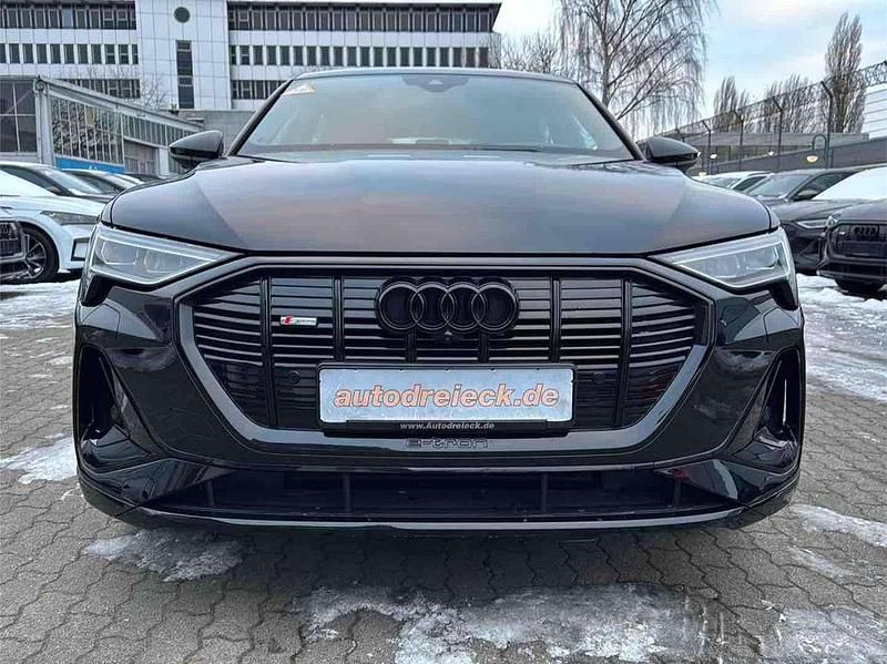 Gebraucht Audi e-tron S-Line 300 kW (408 PS) 2022 Schwarz SUV