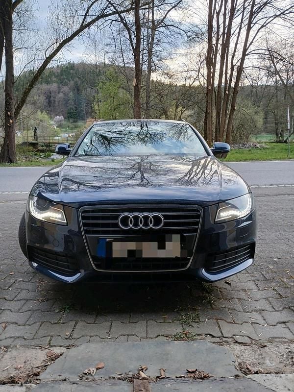 Second-hand Audi A4 160 CP (117 kW) 2011 Albastru Break