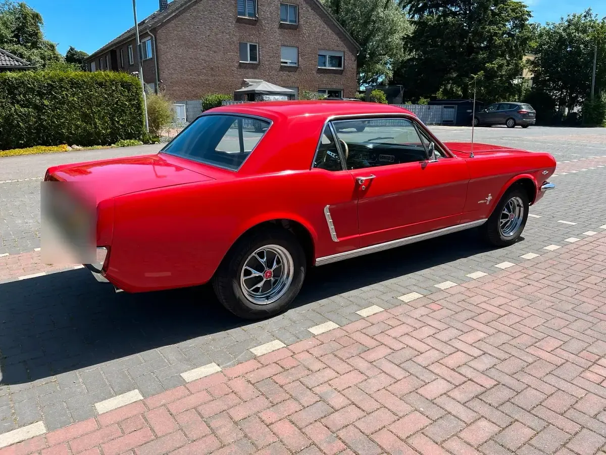 Gebraucht Ford V8 200 PS (147 kW) 1965 Rot Coupé