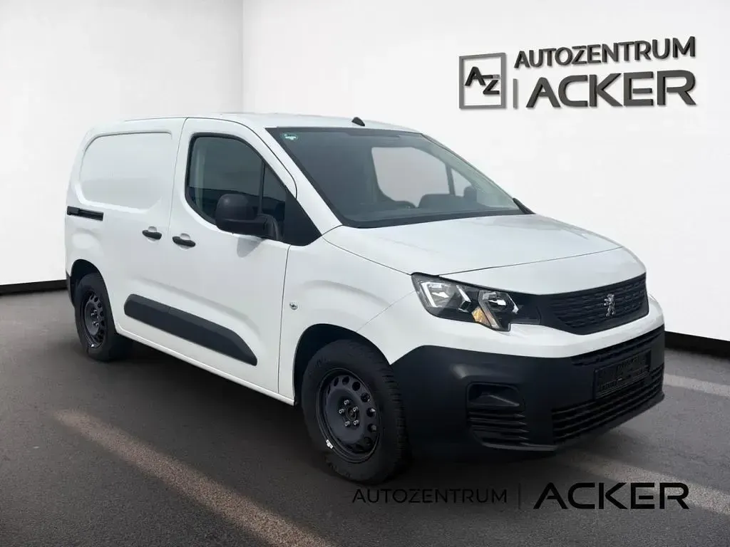 Gebraucht Peugeot E-Partner Premium 100 kW (136 PS) 2022 Weiß Van / Kleinbus