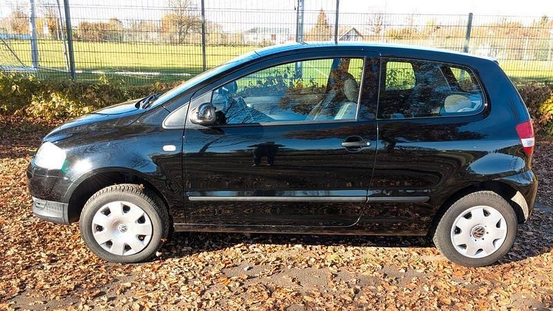 Schwarz Gebraucht 2007 VW Fox Kleinwagen | 1.290 € (Guter Preis) - Bild 1/4
