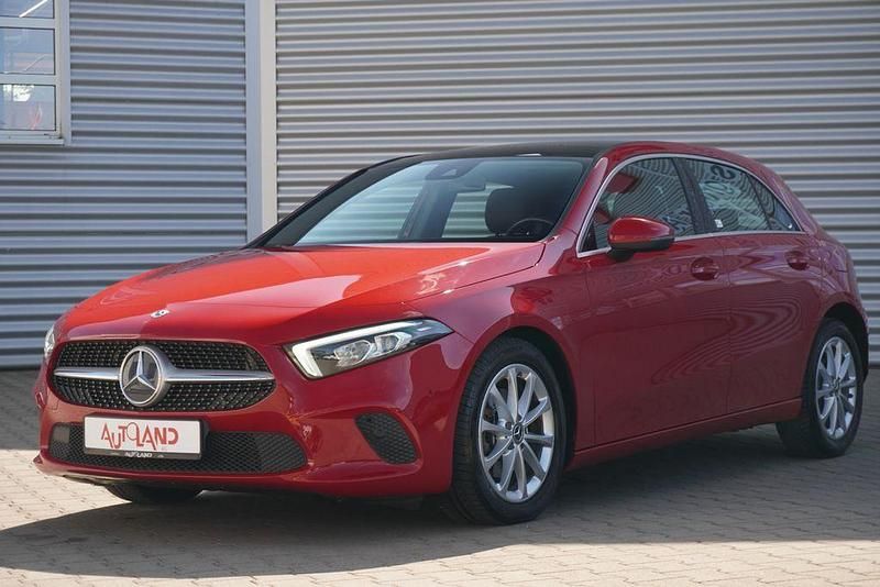 Rot Gebraucht 2018 Mercedes A200 Progressive Limousine | 23.990 € (Fairer Preis) - Bild 1/4