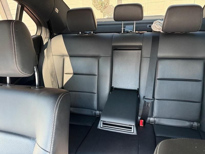 Gebraucht Mercedes E220 170 PS (125 kW) 2014 Braun Limousine